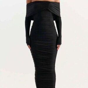 Naked Wardrobe Off the Shoulder Fitted Midi Dress